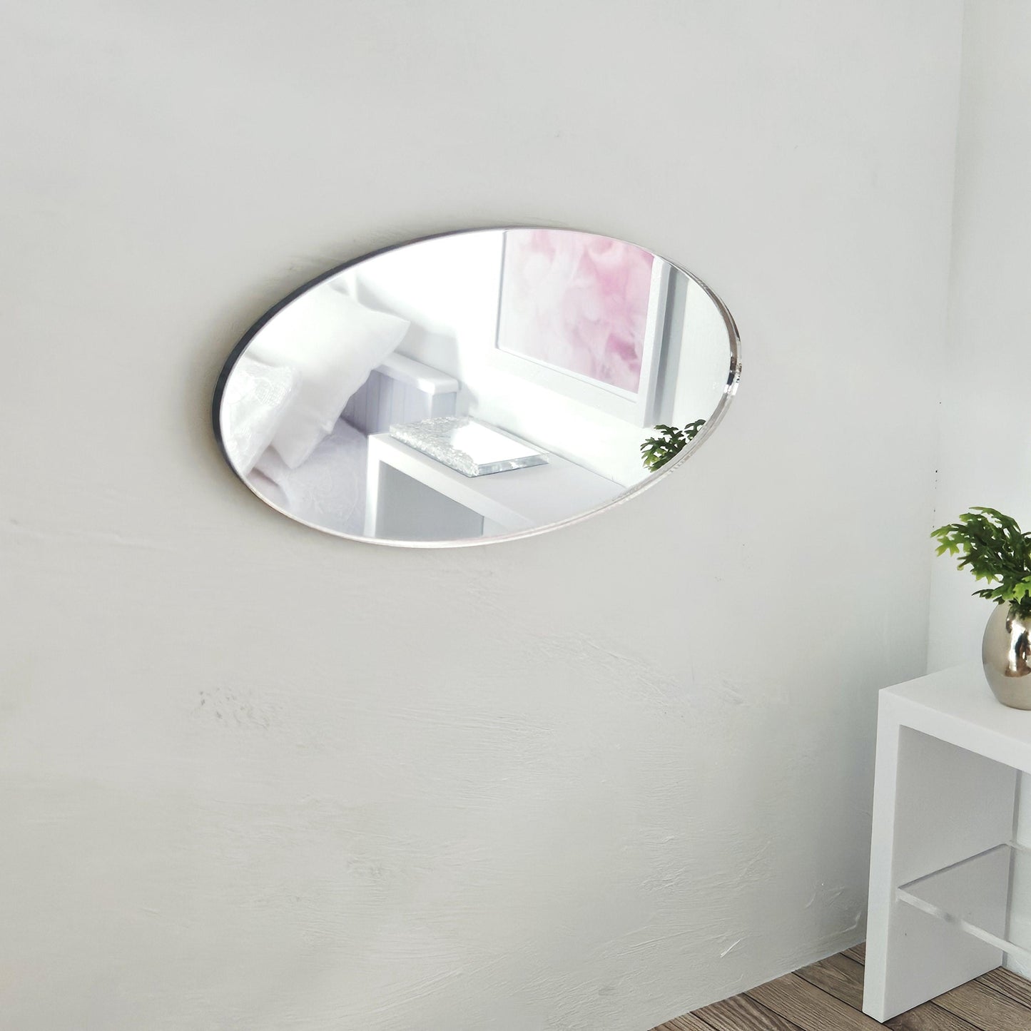 Dolls House Modern Large Oval Mirror – Silver Acrylic | 1:12 Scale Miniature