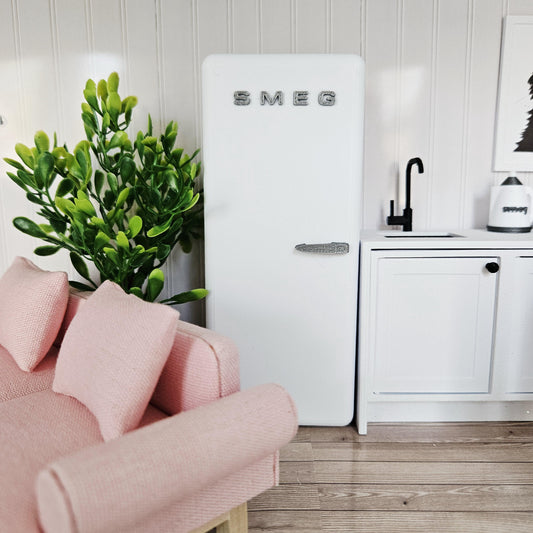 Colour-Choice SMEG Fridge – alternate view 2 | 1:12 scale dolls house miniature