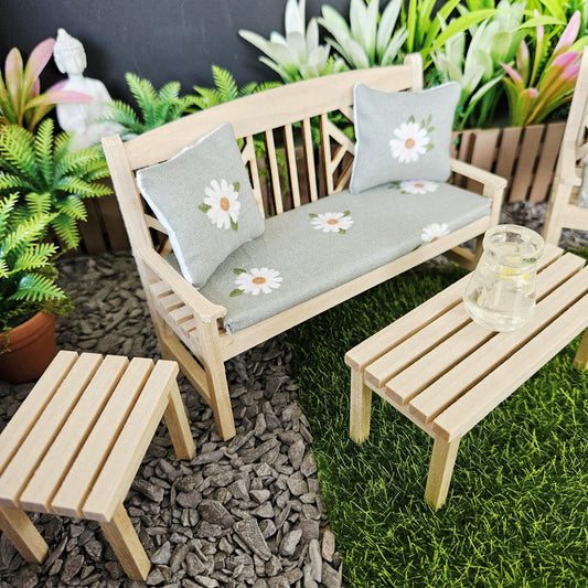 Garden Furniture Set – Sage Daisy – alternate view 2 | 1:12 scale dolls house miniature