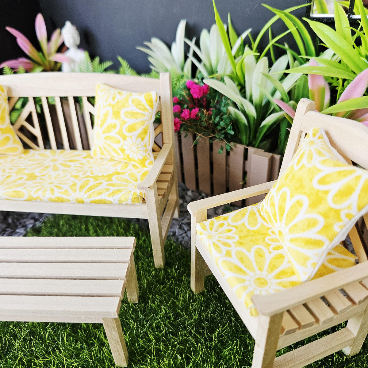 Garden Furniture Set – Sunny Yellow – alternate view 9 | 1:12 scale dolls house miniature