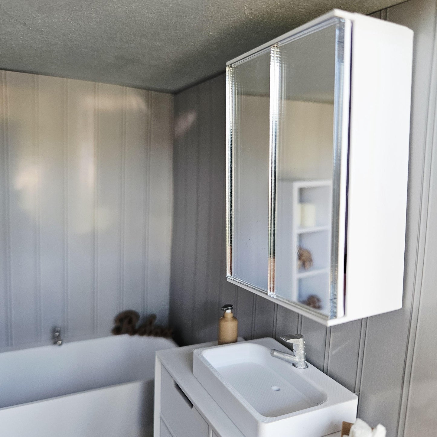 Dolls House Mirrored Bathroom Cabinet, 12th Scale, Miniature