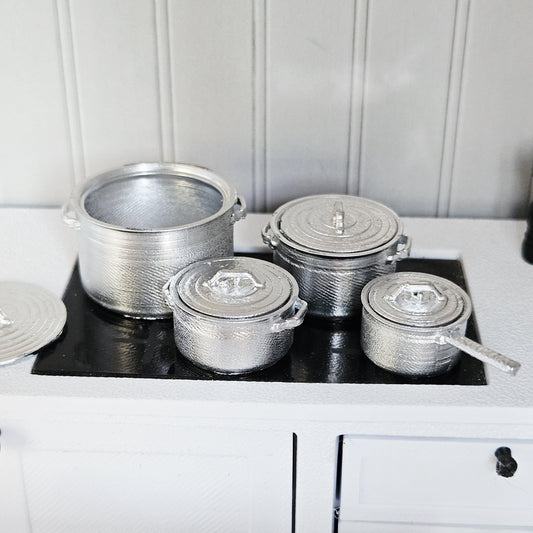 Saucepan Set – alternate view 2 | 1:12 scale dolls house miniature