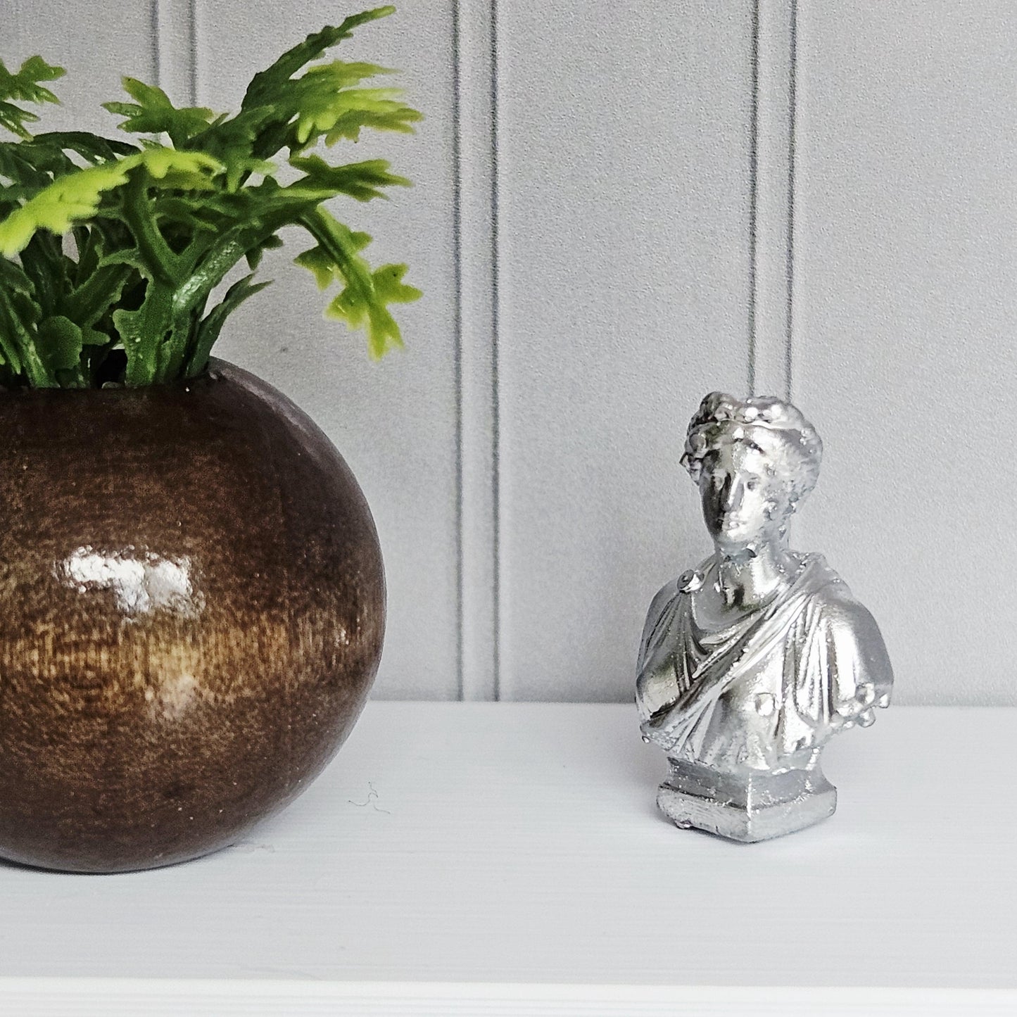 Dolls House Mini Lady Bust | Classical Ornament | Shelf Decor | 1:12 Scale Miniature