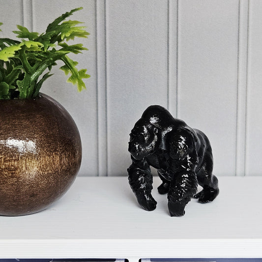 Shelf Gorilla Ornament – alternate view 2 | 1:12 scale dolls house miniature