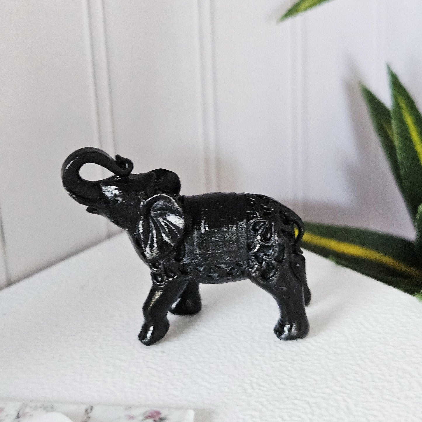 Dolls House Elephant Ornament | Miniature Animal Figure | Decorative Home Accent | 1:12 Scale