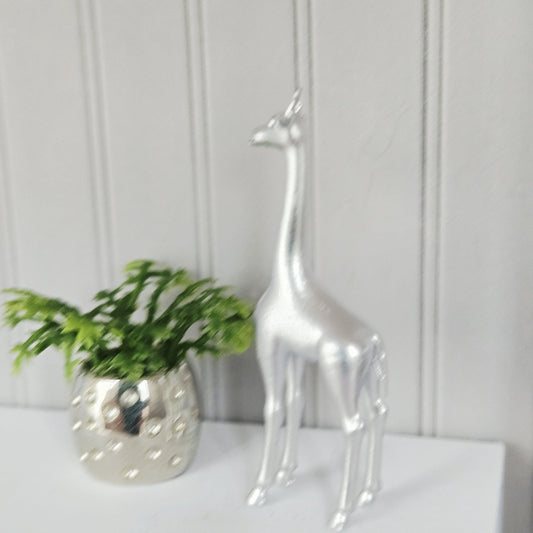 Giraffe Ornament – 50 mm – alternate view 2 | 1:12 scale dolls house miniature