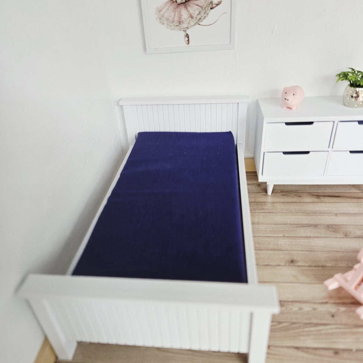Single Mattress – alternate view 17 | 1:12 scale dolls house miniature