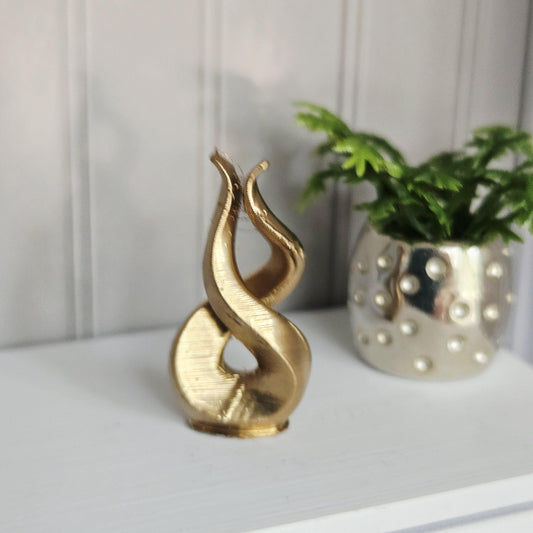 Abstract Flame Sculpture – alternate view 2 | 1:12 scale dolls house miniature