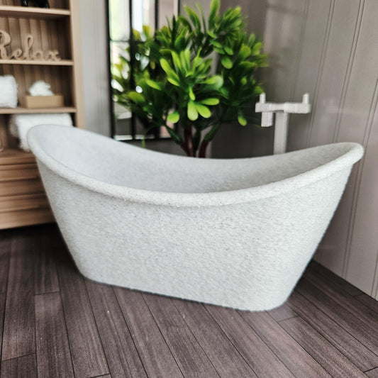 Slipper Bath with Tap – alternate view 2 | 1:12 scale dolls house miniature