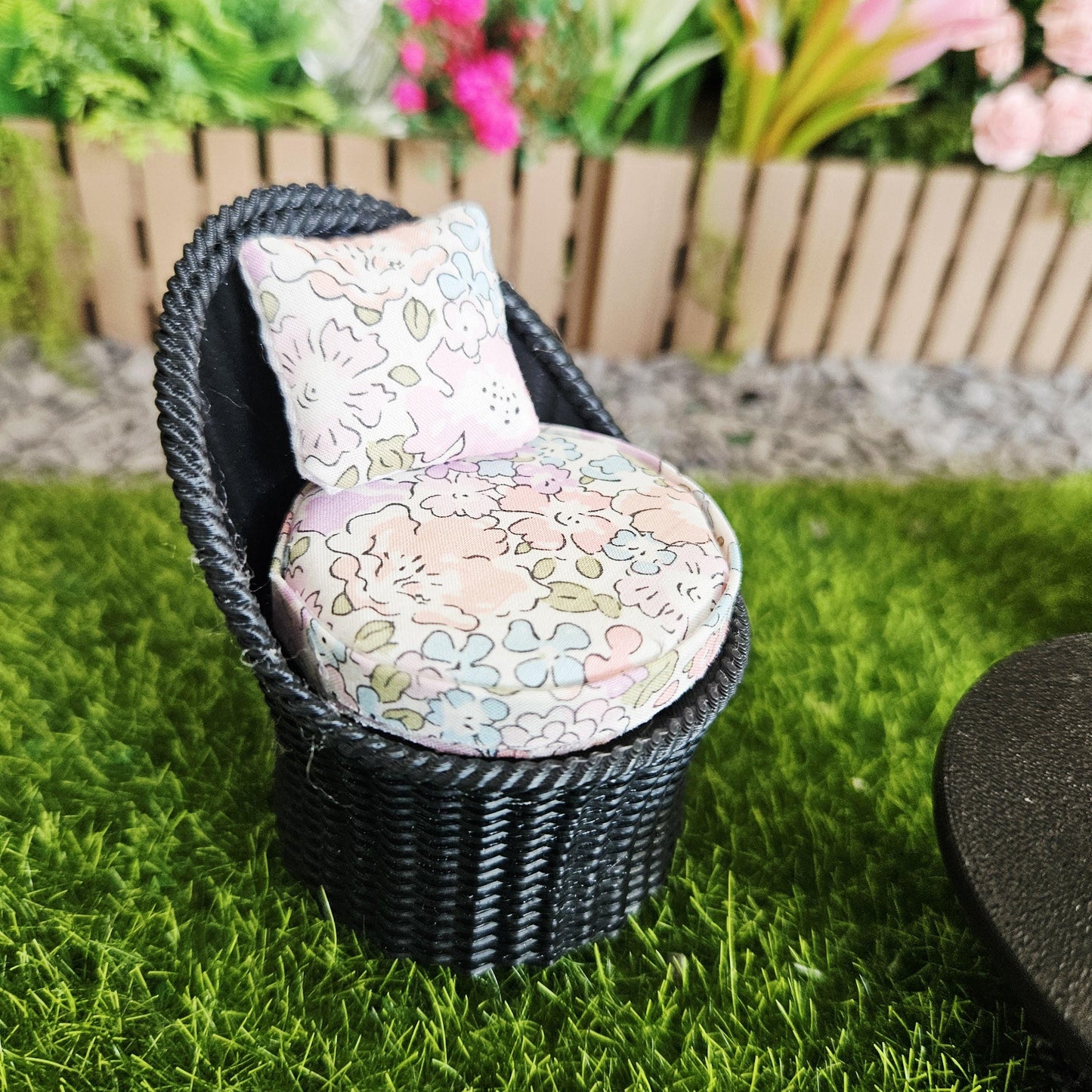 Garden Chair Set, Black, 12th scale