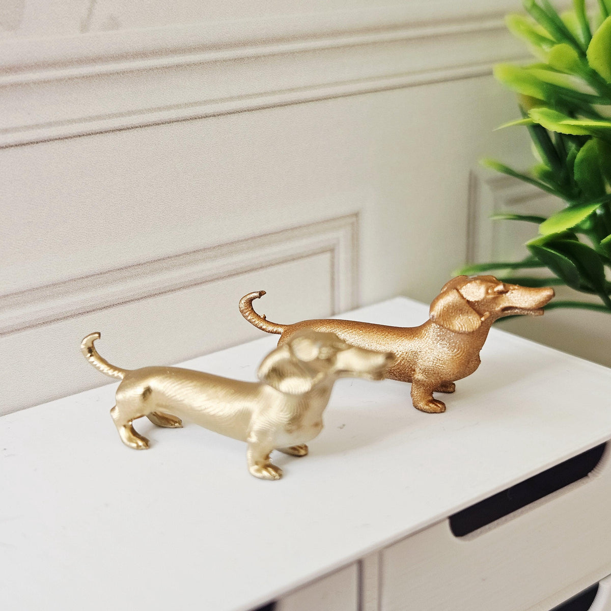 Sausage Dog Ornament | Dachshund Miniature | Choice of Colours | 1:12 Scale