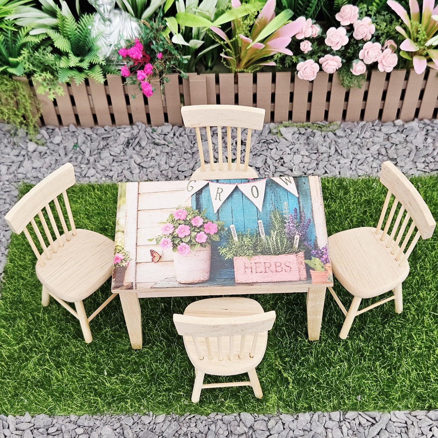 Wooden Garden Table and 4 Chairs 1:12th Scale