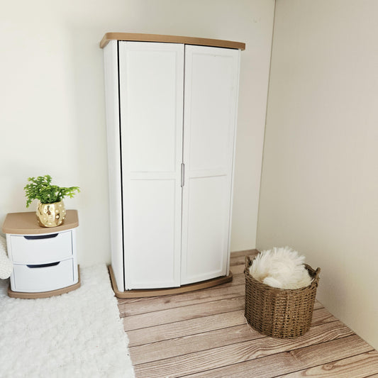 Modern Curved Wardrobe – alternate view 2 | 1:12 scale dolls house miniature