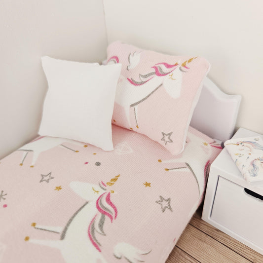 Pink Unicorns Junior Bedding Set – alternate view 2 | 1:12 scale dolls house miniature