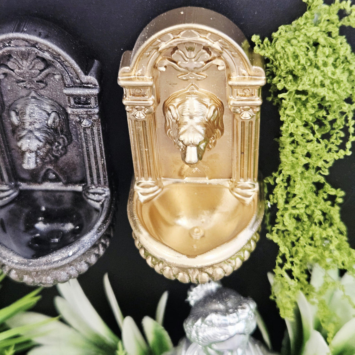 Lion Wall Fountain – alternate view 11 | 1:12 scale dolls house miniature