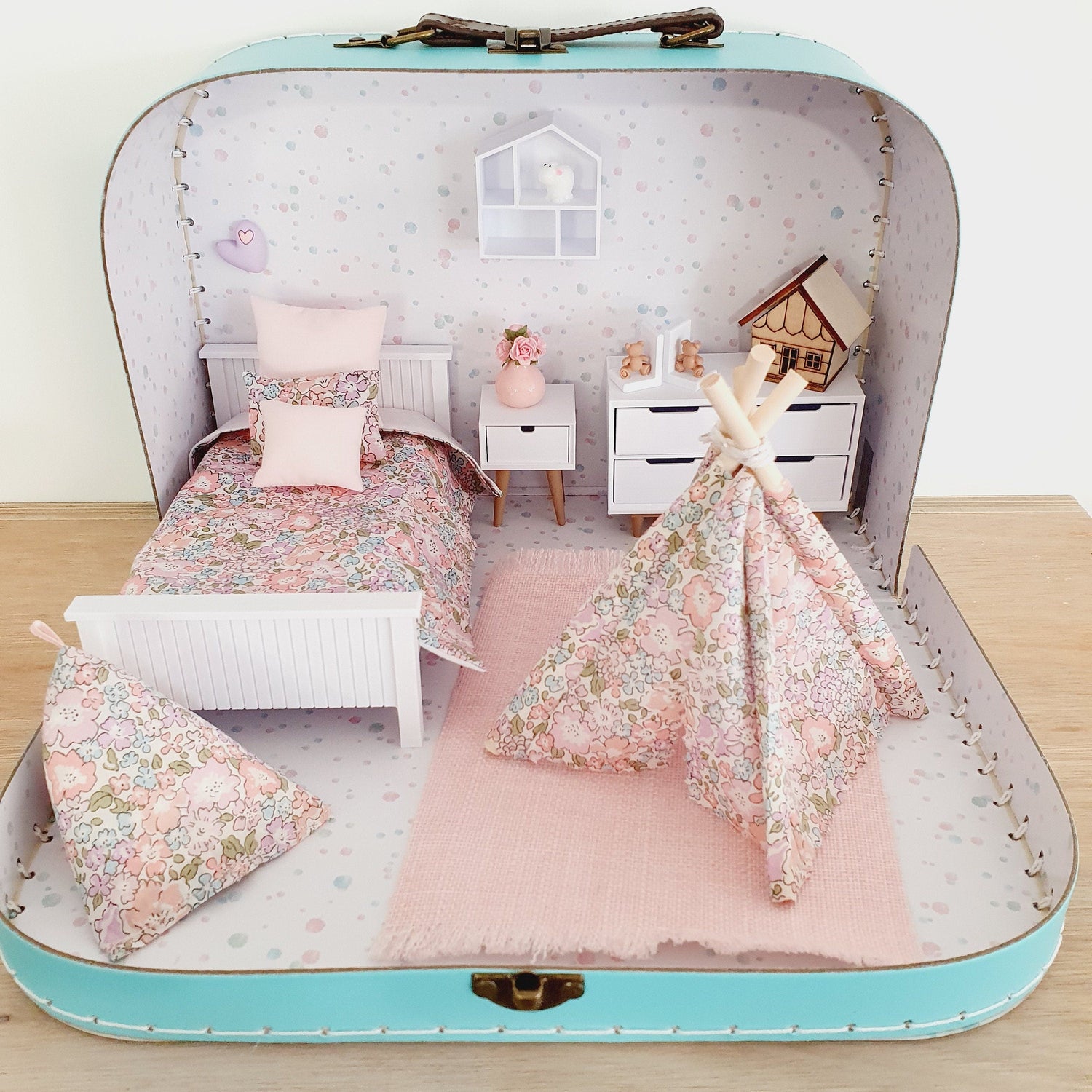 Travel Cases