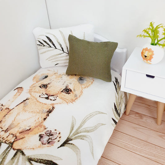 Dolls House Junior Bedding Set – Lovely Lion Cub Design, Handmade in England, 1:12 Scale