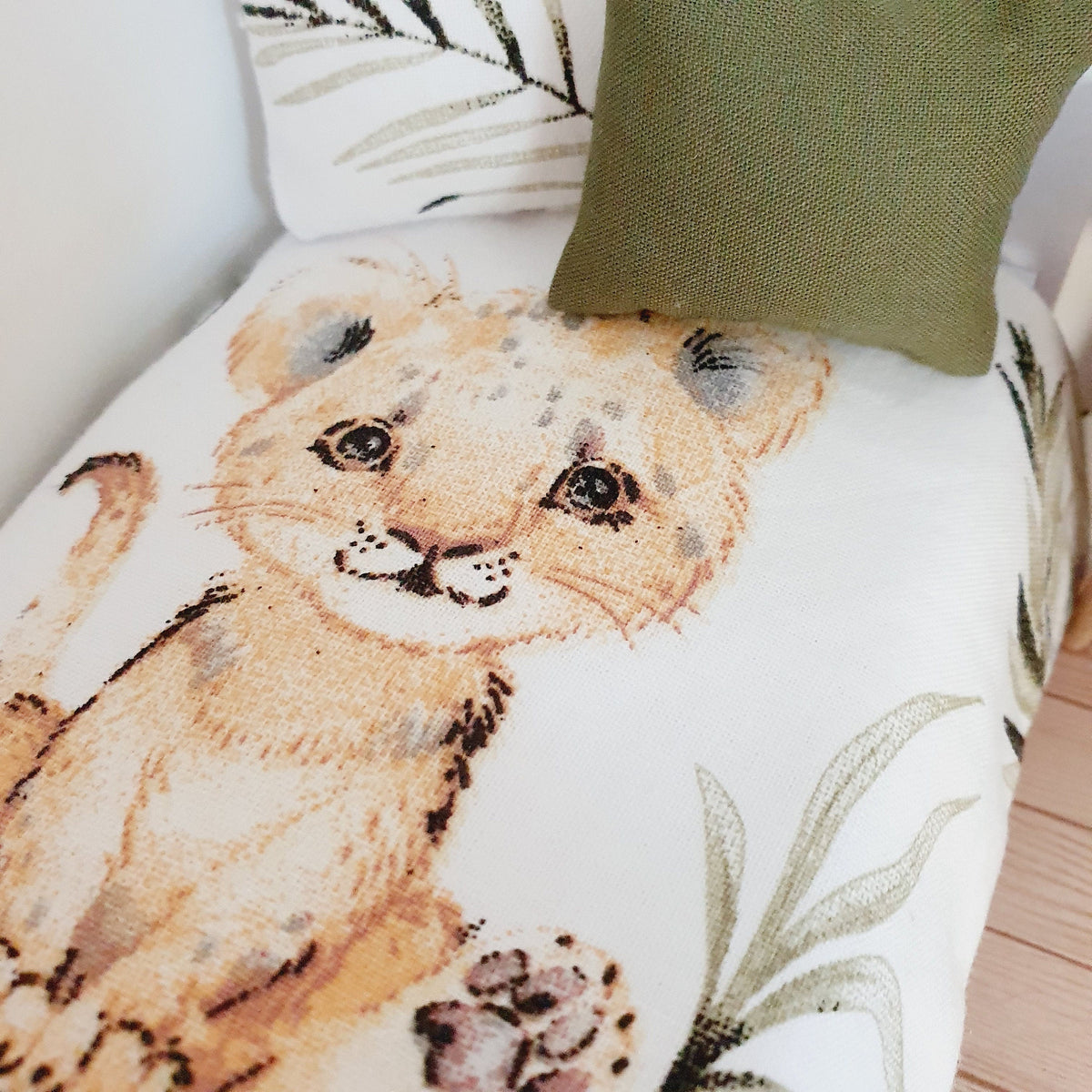 Dolls House Junior Bedding Set – Lovely Lion Cub Design, Handmade in England, 1:12 Scale