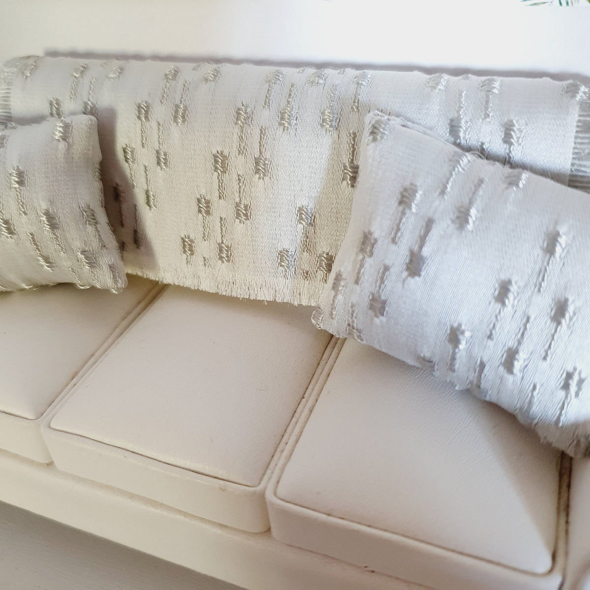 Dolls House Off White and Silver Design Rug | 1:12th Scale | Miniature Rug