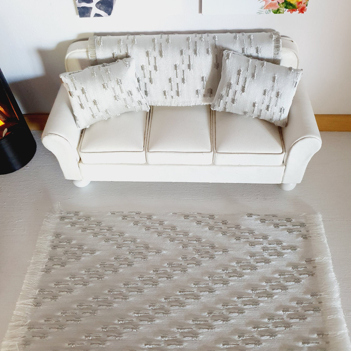 Dolls House Off White and Silver Design Rug | 1:12th Scale | Miniature Rug