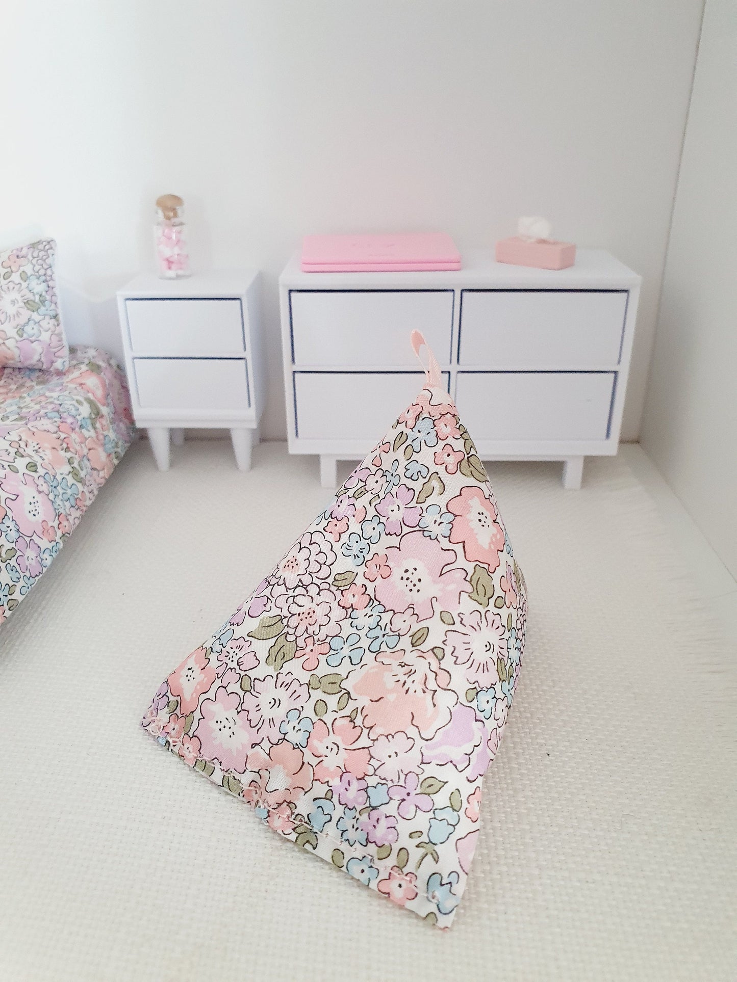 Dolls house Liberty Michelle Bean Bag Chair | 1:12 Scale, Miniature bean bag