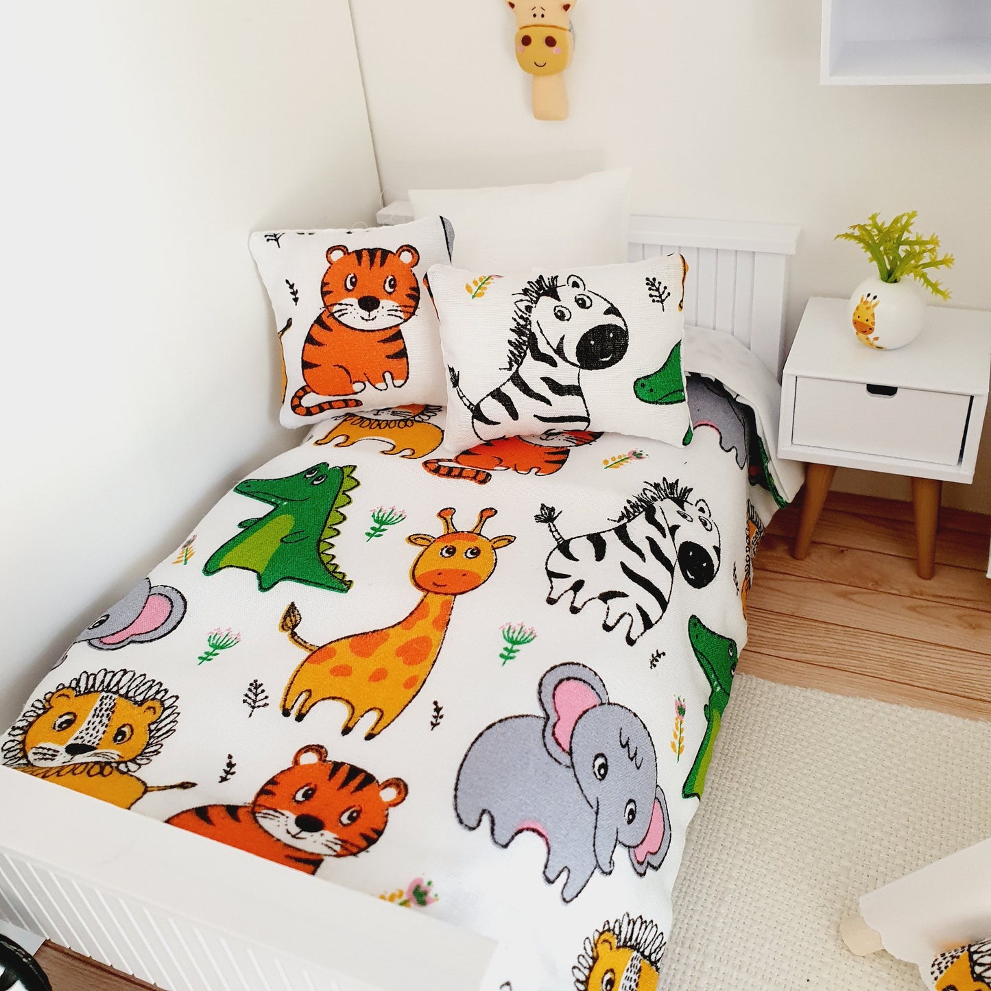Dolls House Single Safari Bedding Set – Fun Cartoon Animal Design, 1:12 Scale, 4-Piece