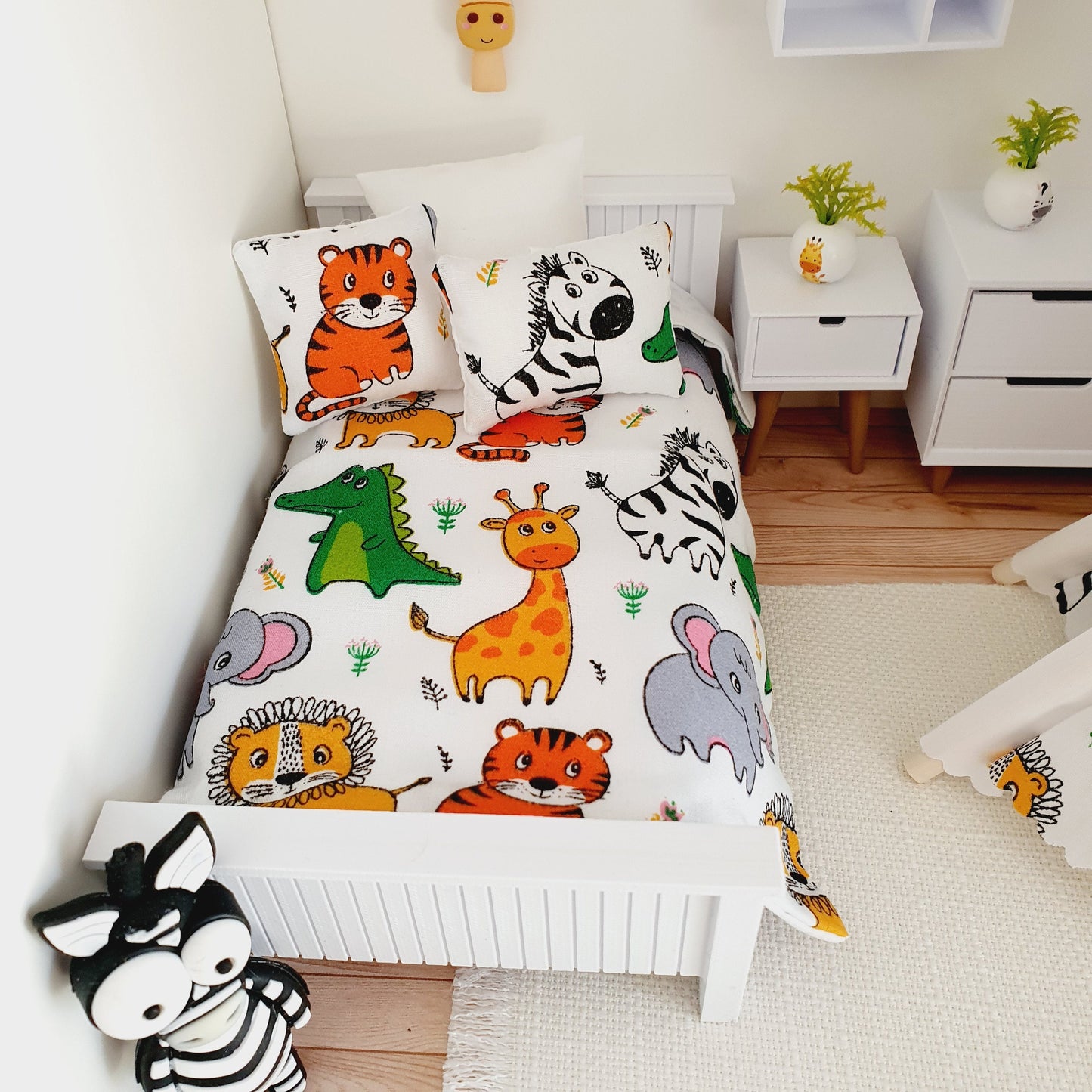 Dolls House Single Safari Bedding Set – Fun Cartoon Animal Design, 1:12 Scale, 4-Piece