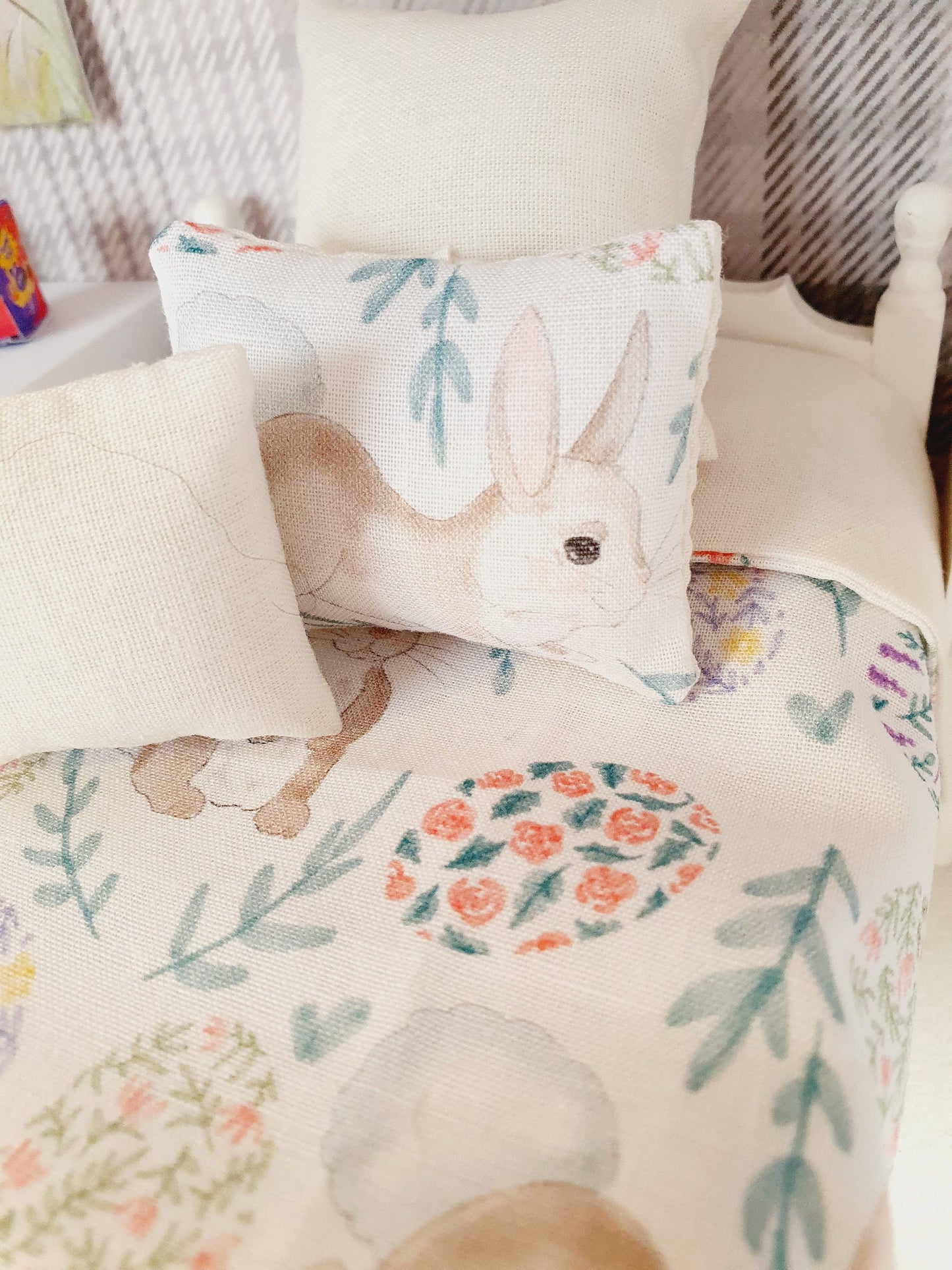 Dolls House Easter Bunny Bedding Set – 4-Piece Single, 1:12 Scale Miniature Bed Set