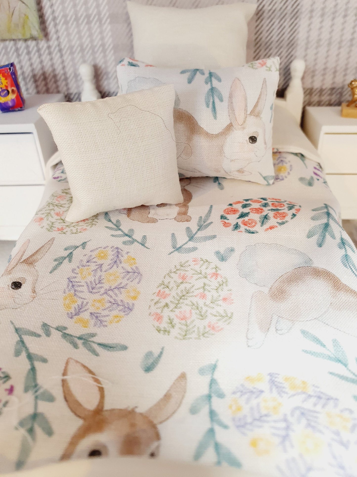 Dolls House Easter Bunny Bedding Set – 4-Piece Single, 1:12 Scale Miniature Bed Set
