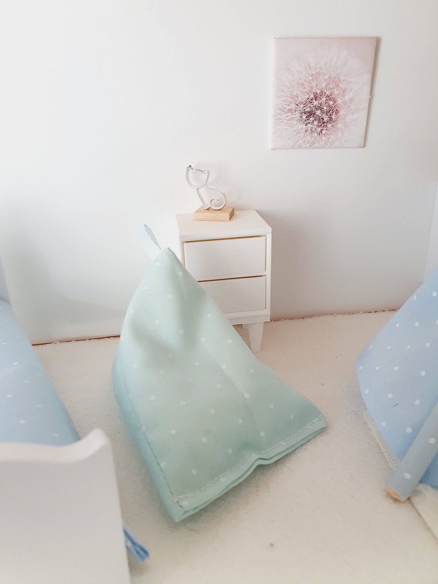 Dolls house Small Bean Bag/ Chair, Choice of Colours, 1:12 Scale, Miniature bean bag