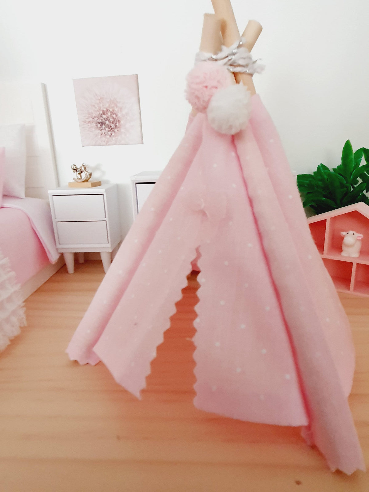 Dolls House Teepee – Pink with White Polka Dots – 1:12 Scale
