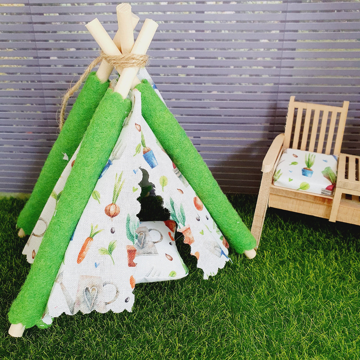 Dolls house Cute Garden TeePee / Tent, 12th scale tent, miniature teepee, Tipi, Tent