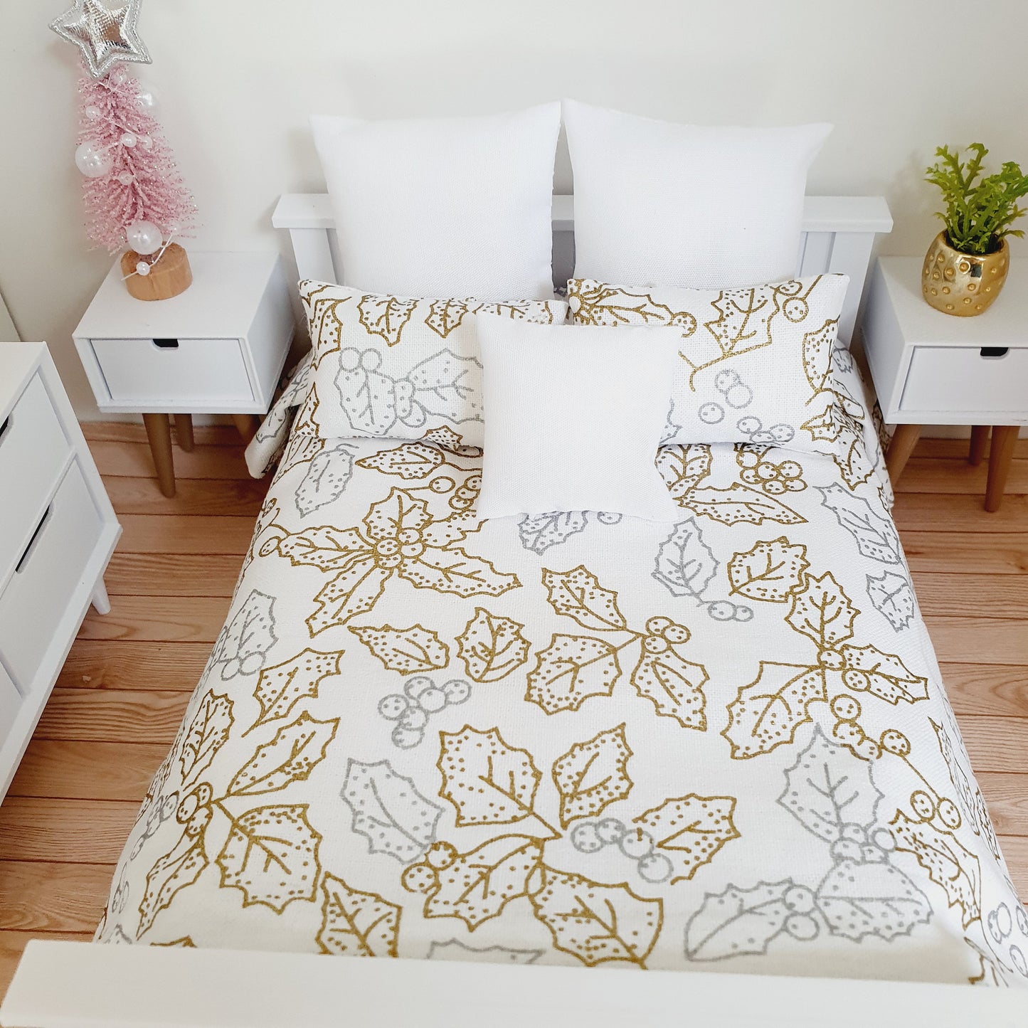 Dolls house Christmas 6 piece bedding set, Double bedding, White with Gold & Silver Holly, 12th scale bedding, miniature bed set