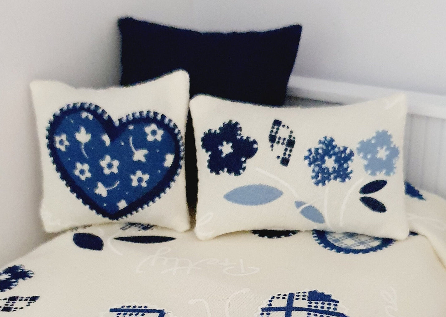 Sale Dolls house Blue Heart 3 piece Junior Bedding Set, 12th scale miniature bedding