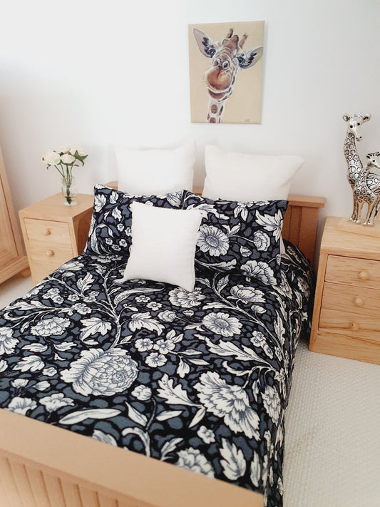 Dolls house 6 piece set, Double bedding, Black floral print, 12th scale bedding, miniature bed set (BD36)