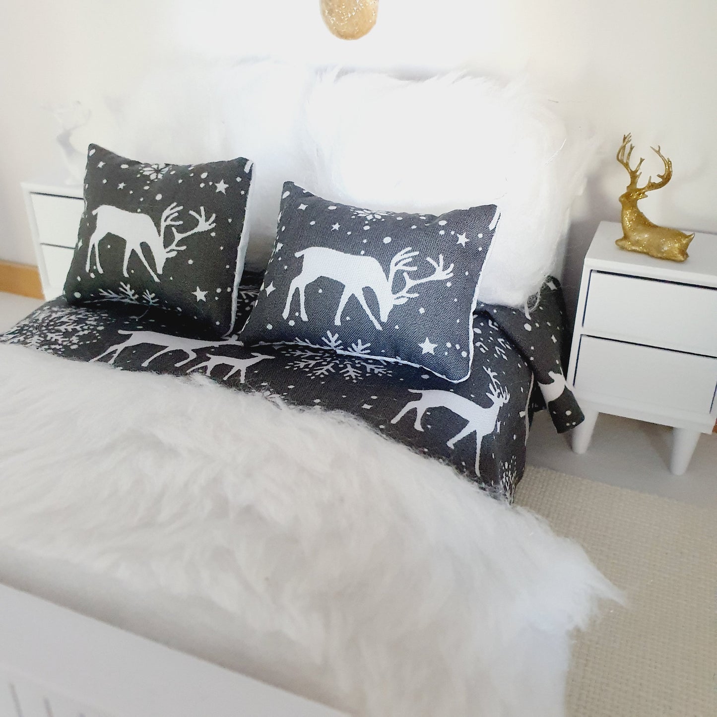 Dolls house Lovely Christmas 6 piece Stag Double Bedding set, Soft Snowy White Fur Cushions & Throw, 12th scale bedding, miniature bed set