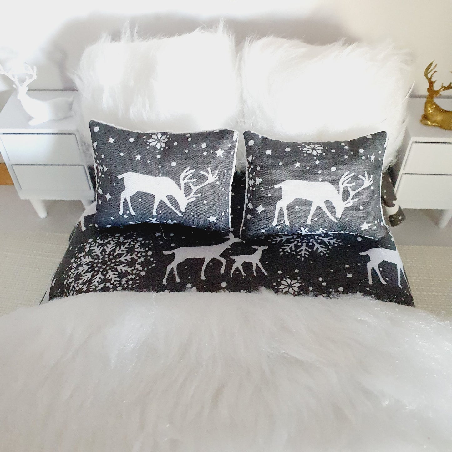 Dolls house Lovely Christmas 6 piece Stag Double Bedding set, Soft Snowy White Fur Cushions & Throw, 12th scale bedding, miniature bed set