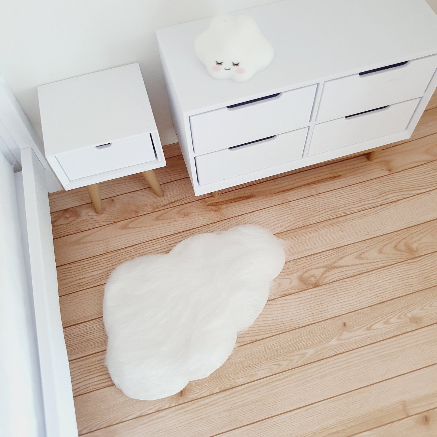 Dolls House Soft White Cloud Fur Rug | 1:12th Scale | Miniature Rug