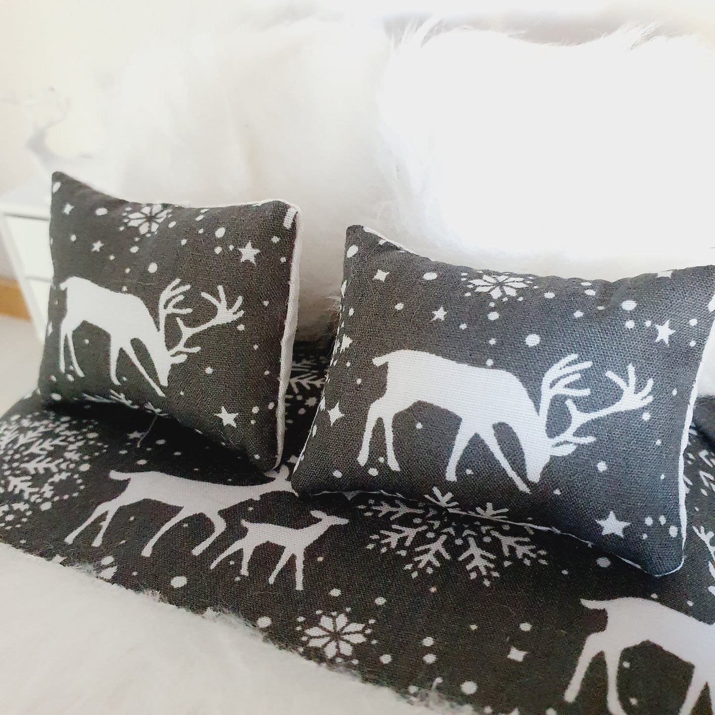 Dolls house Lovely Christmas 6 piece Stag Double Bedding set, Soft Snowy White Fur Cushions & Throw, 12th scale bedding, miniature bed set