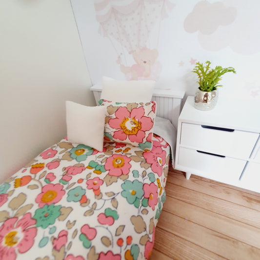 Dolls House Pretty Pink Liberty Single bedding set, 12th Scale Bedding