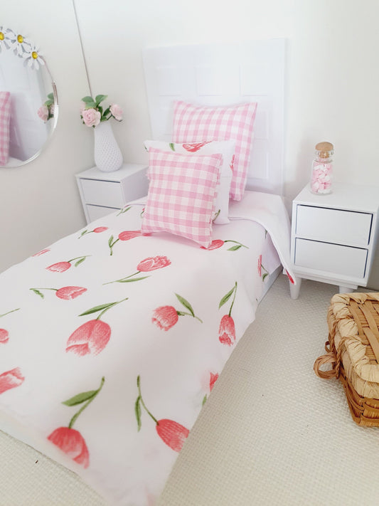 Dolls house Single bedding, pretty Floral design, 12th scale bedding, miniature bed set