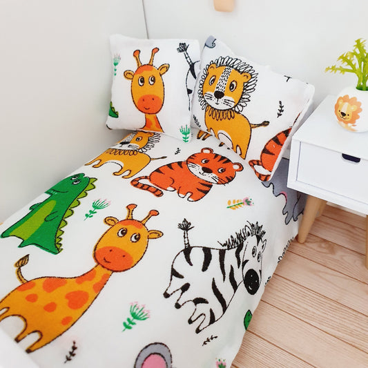 Dolls House Junior Bedding Set – Safari Animals, 1:12 Scale
