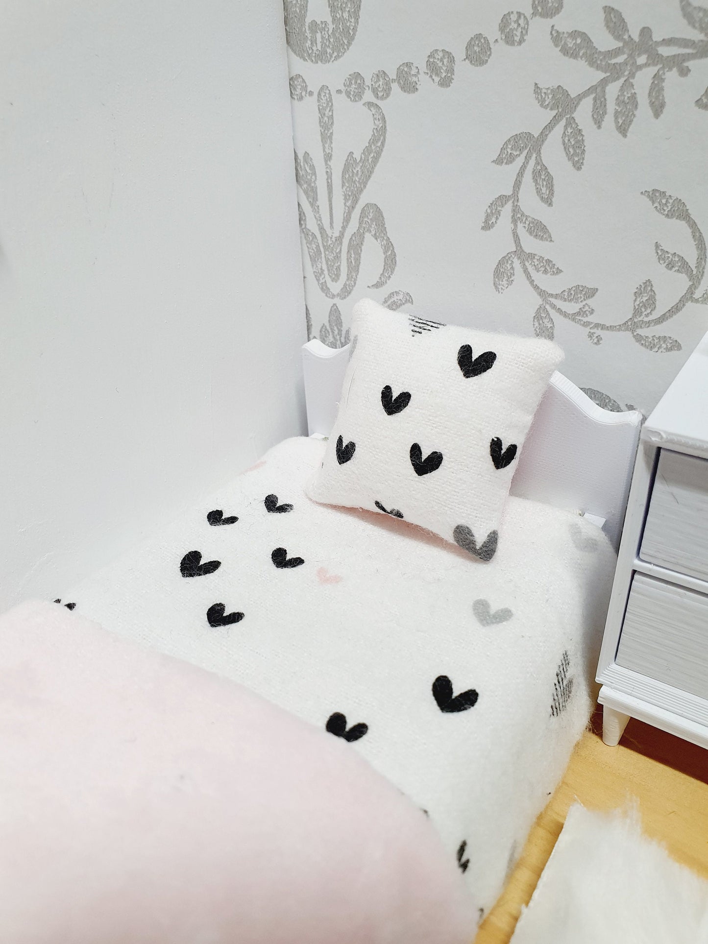 Dolls House Junior Bedding Set – Pink & Black Hearts, Handmade in England, 1:12 Scale