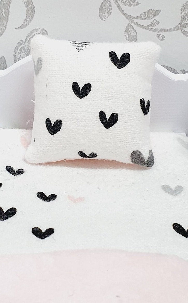 Dolls House Junior Bedding Set – Pink & Black Hearts, Handmade in England, 1:12 Scale