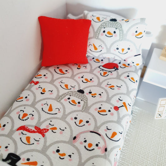 Dolls House Christmas Bedding Set – Snowman Bed Cover & Cushions, Handmade in England, 1:12 Scale