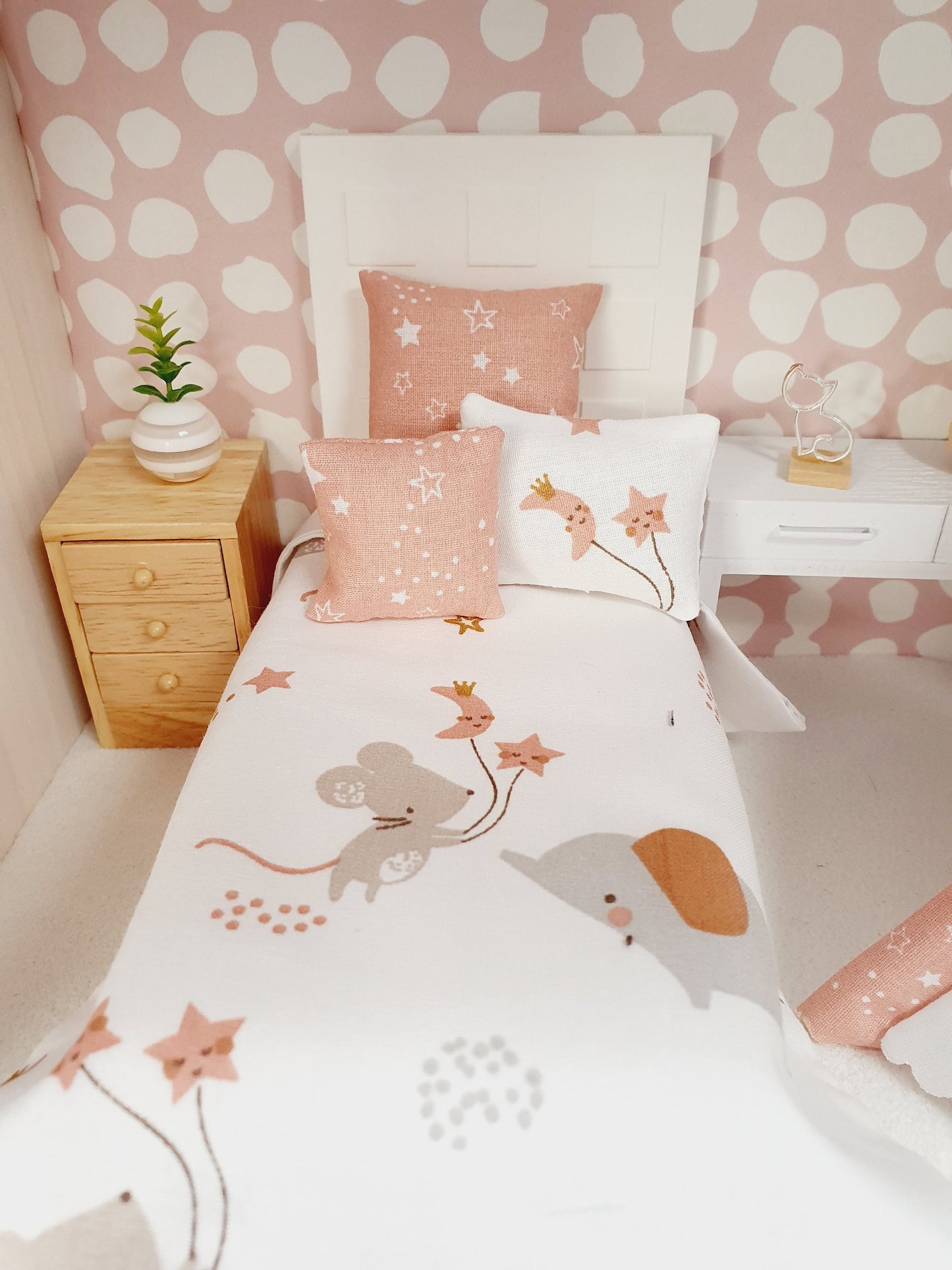 Dolls House Single Pink Mouse and Elephant Bedding Set – 4 Piece, 12th Scale Miniature Bed Set