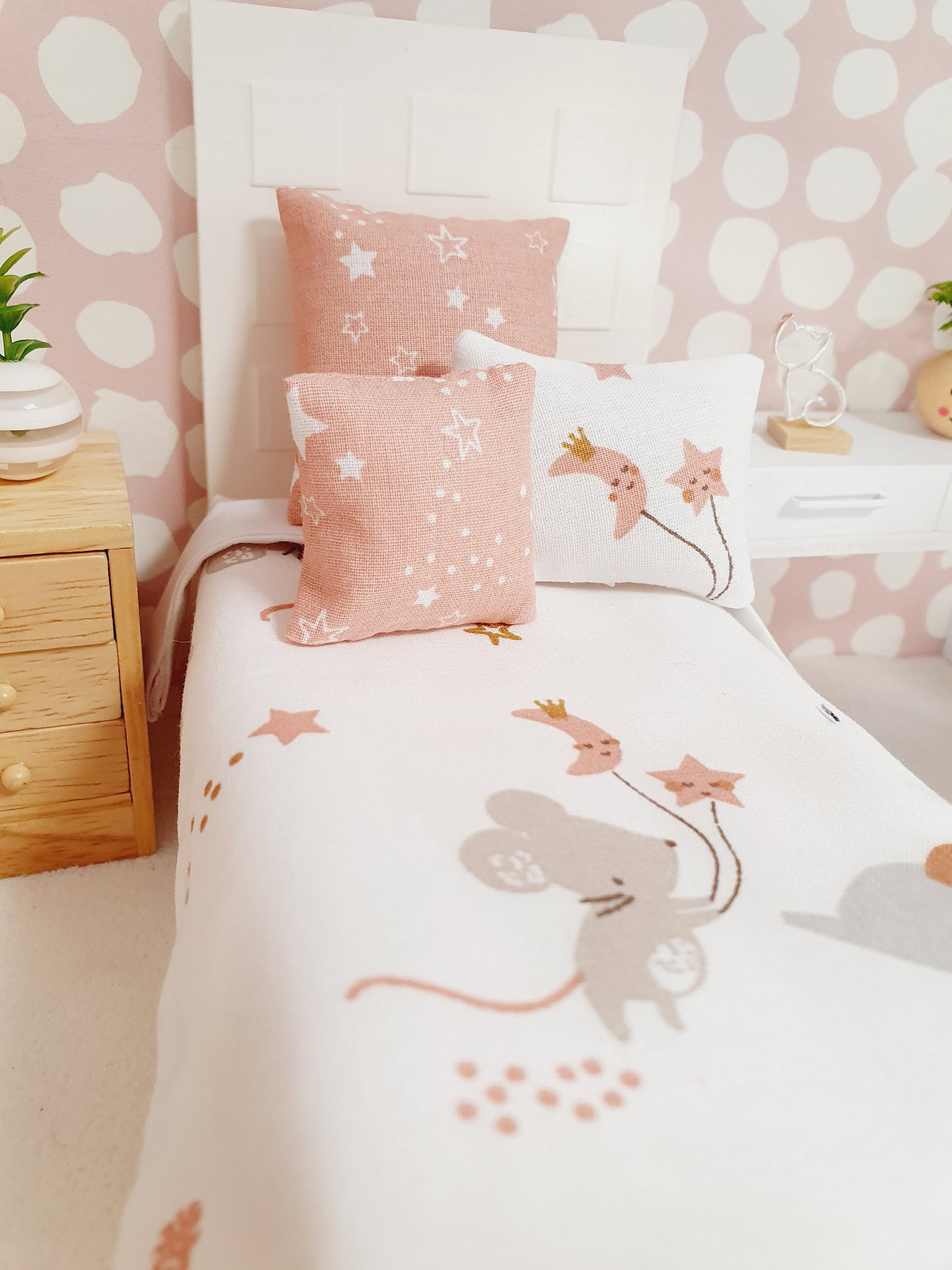 Dolls House Single Pink Mouse and Elephant Bedding Set – 4 Piece, 12th Scale Miniature Bed Set