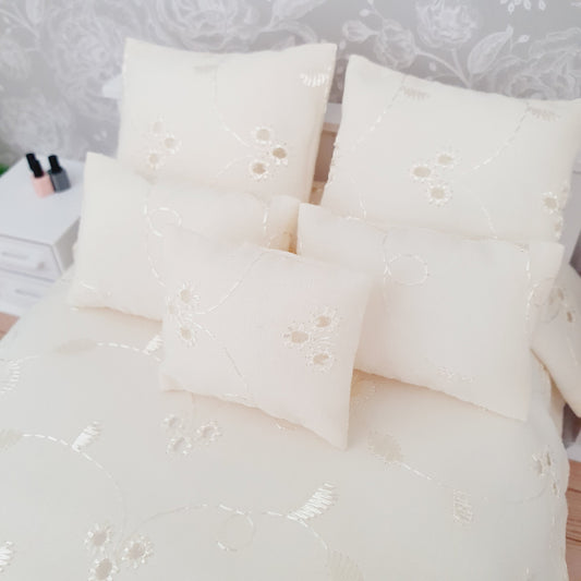 Dolls house 6 piece set, Pretty Cream double bedding set, 12th scale, miniature bedding