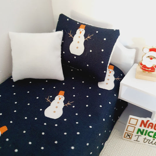 Dolls House Christmas Junior Bedding Set – Snowman & Snowflakes, Handmade in England, 1:12 Scale