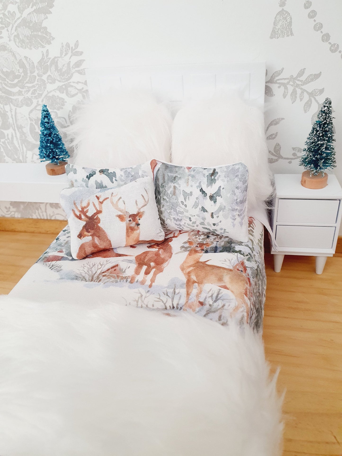Dolls house Christmas Stag 6 Piece Double Bedding set, Soft Snowy White Fur Cushions & Throw, 12th scale bedding, miniature bed set